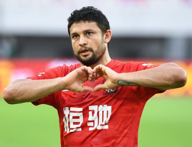 1639306718775058427.jpeg OD体育官方-艾克森告别广州队:随时做好为国家队征战的准备