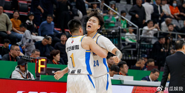 OD体育官网-狂飙9记三分轰60分6助！男篮双后卫杀红眼：赵睿砍34分斩杀辽篮|辽宁队|北京队|赵继伟|三分球|北京首钢_新浪体育_新浪新闻